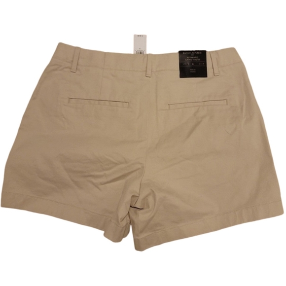 Banana Republic Flat-Front Chino Short - Picture 2 of 4
